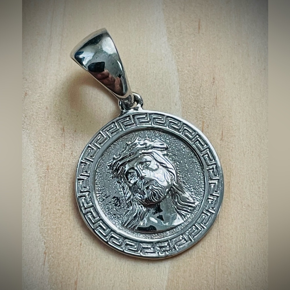 Vintage Jesus Pendant 10k White Gold
